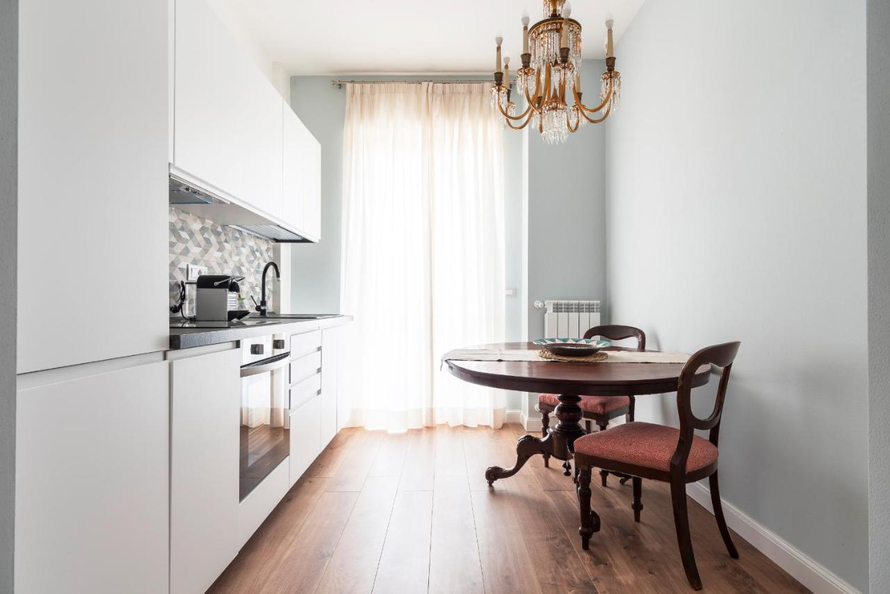 Luvi - Pasubio Apartment Milan Bagian luar foto